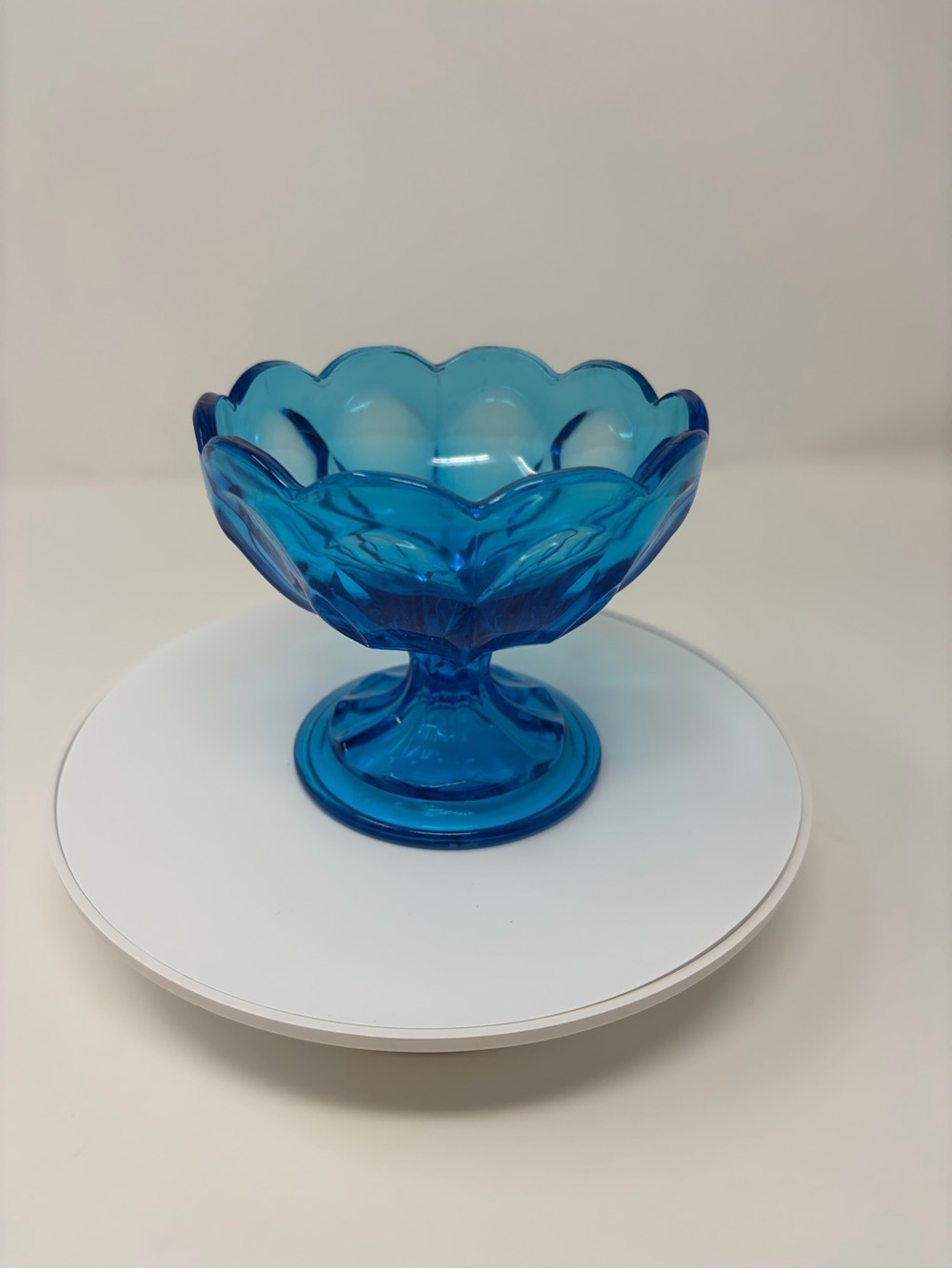 Vintage Anchor Hocking Fairfield Blue Scallop Rim Pedestal Rim Candy Dish
